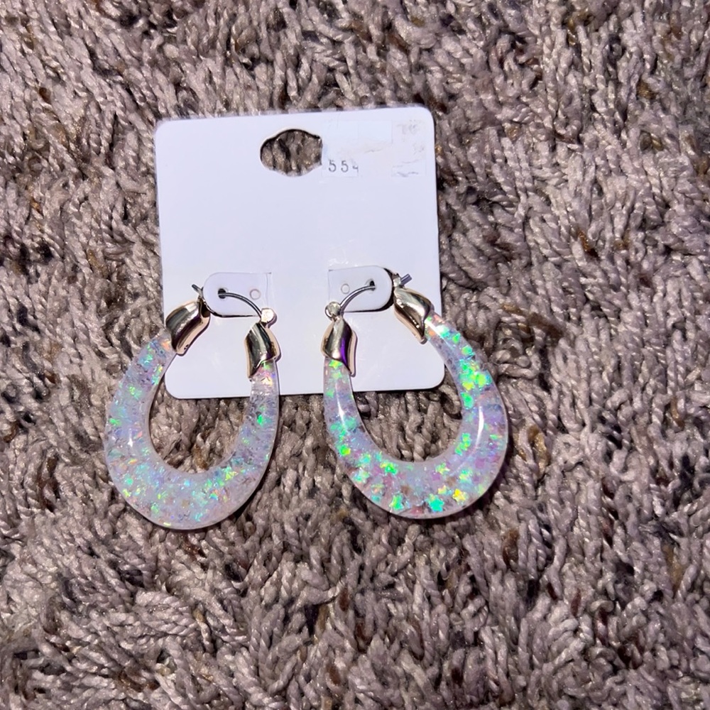 Dangle earrings with stars